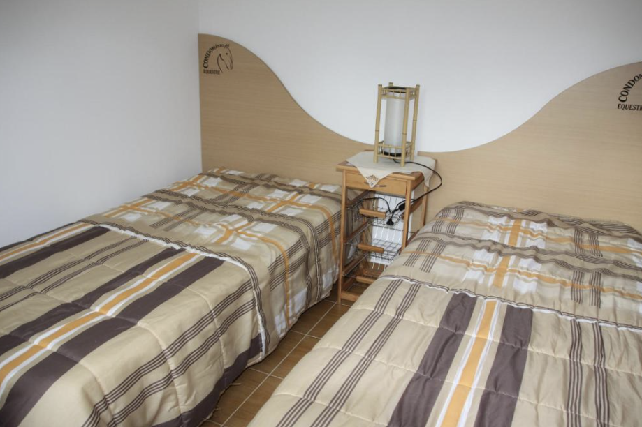 Quarto com duas camas individuais